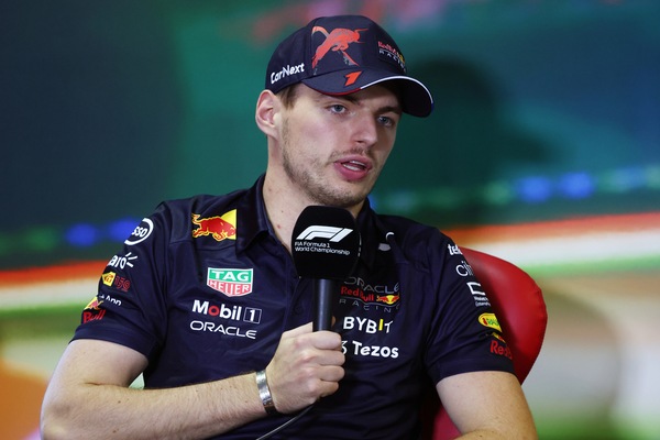 Verstappen: "In Ungheria Ferrari forti. Vettel? Ora deve godersi la famiglia"