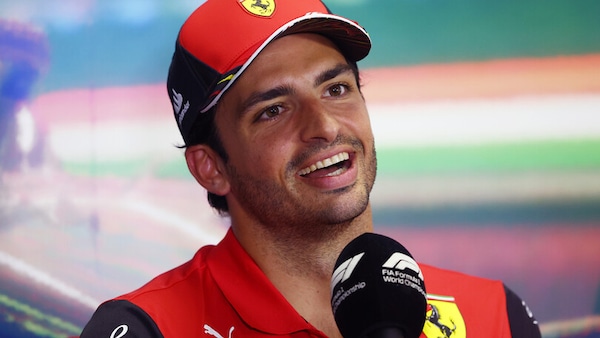 Sainz: "Tutto può accadere ancora: servirebbe un ritiro Red Bull"