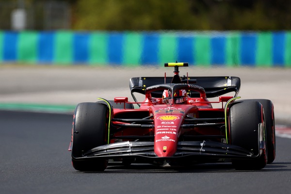 GP Ungheria, FP1: comanda Sainz, poi Verstappen e Leclerc