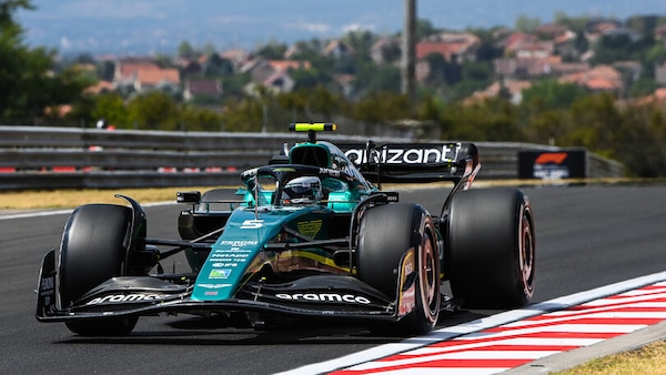 Aston Martin, in Ungheria soluzione furba sull'ala posteriore