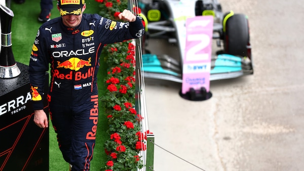 Verstappen tiene alta la tensione in casa Red Bull
