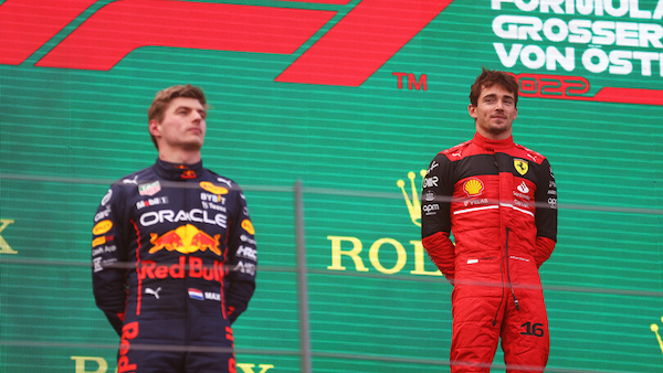 Red Bull vs Ferrari: il peso degli sviluppi vincenti della RB18