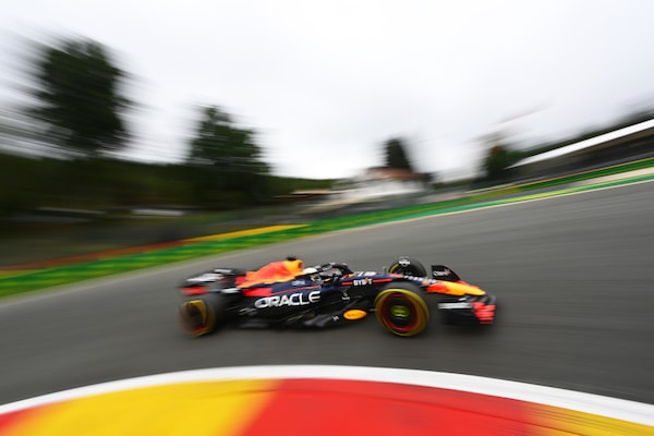 Verstappen: "Contento sin dai primi giri. La penalità? Si può sorpassare"