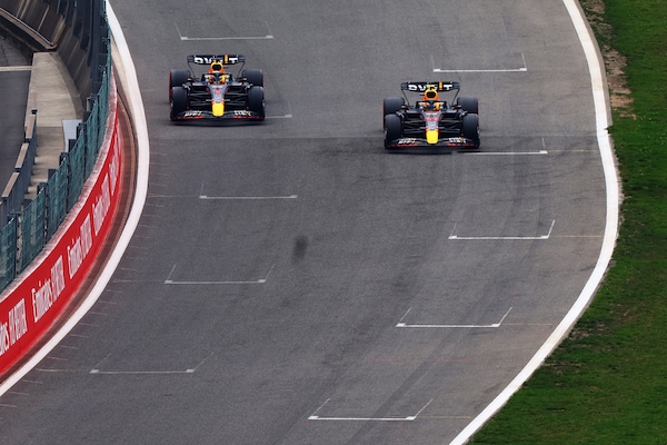 GP Belgio, FP3: uno-due Red Bull, Sainz 3° e Leclerc in testacoda