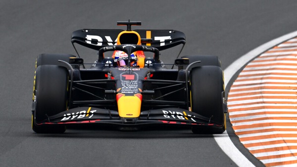 GP Olanda: Verstappen domina, sul podio Russell e Leclerc