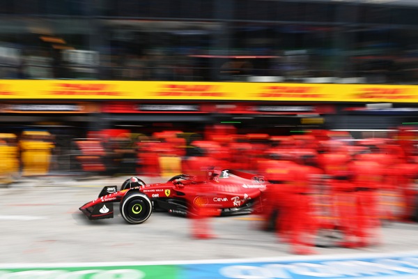 Leclerc: "Max troppo veloce, ed anche le Mercedes volavano"