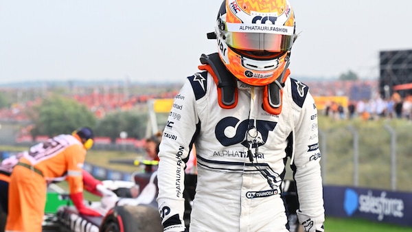 AlphaTauri, reprimenda a Tsunoda per aver slacciato le cinture