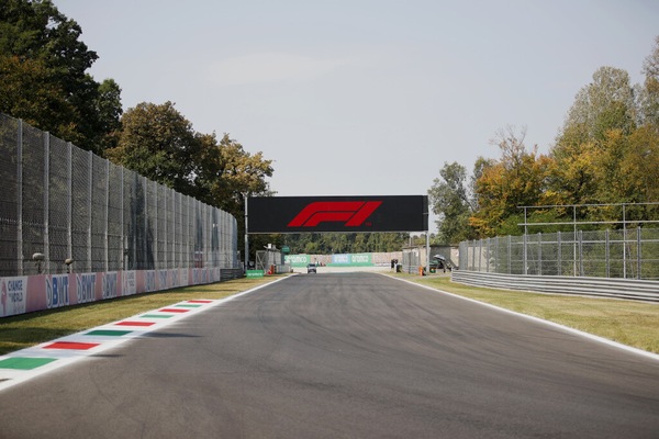 Formula 1, un minuto di silenzio a Monza per la Regina Elisabetta II