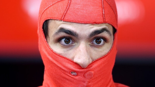 Sainz: "Aver fatto il giro così presto è un peccato"