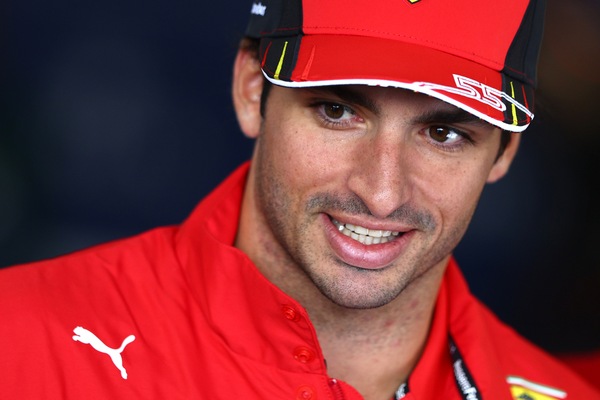 Sainz: "A Suzuka ci vorrebbe una bella vittoria"