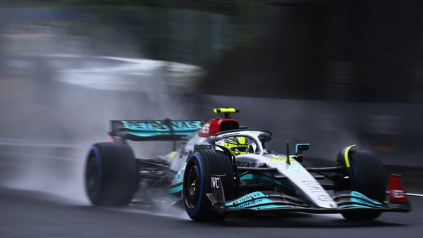 Mercedes veloce, Hamilton e Russell con l'incognita qualifica