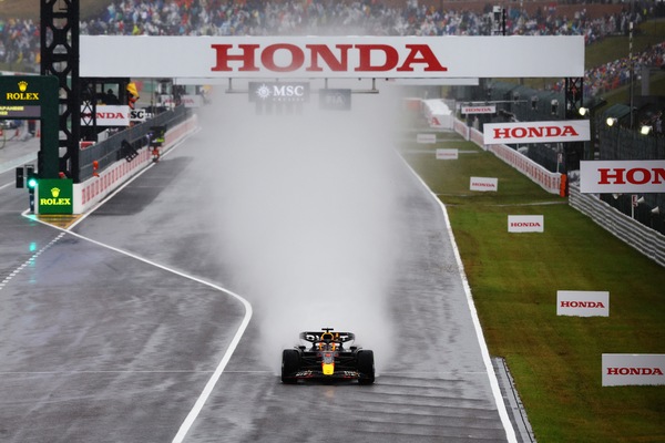 Verstappen: "Vincere il titolo in casa della Honda è speciale"