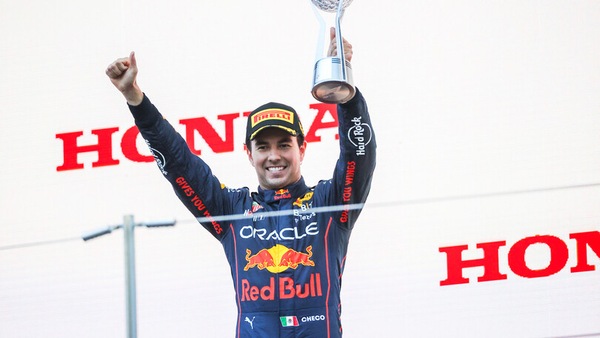 Perez: "Lotta dura con Leclerc, ma mi ha chiuso: penalità giusta"