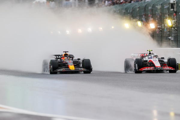 Verstappen chiede a Pirelli più test specifici per le gomme da bagnato