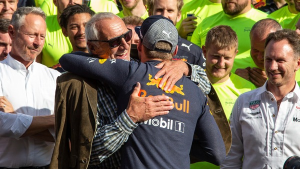 Verstappen ricorda Mateschitz: "Senza di te non sarei in Formula 1"