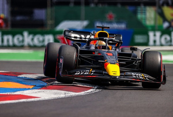 Verstappen teme curva 1: "Rettilineo lungo, serve una bella partenza"