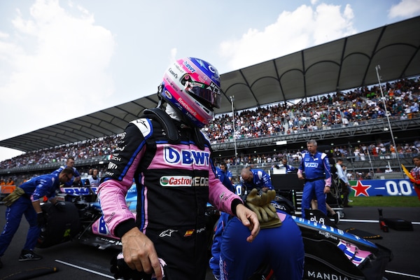 Alonso sbotta: è sempre la mia Alpine a rompersi