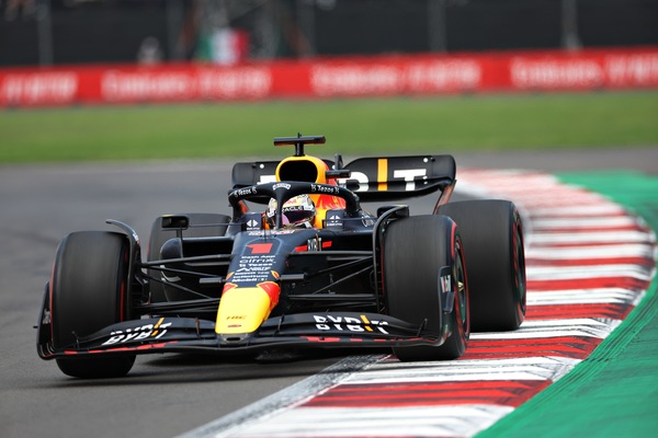 Albon e Ricciardo, l'elogio a Verstappen arriva dagli ex compagni di squadra