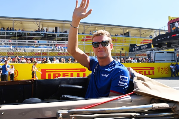 Ecclestone consiglia Schumacher: dimentica la F1