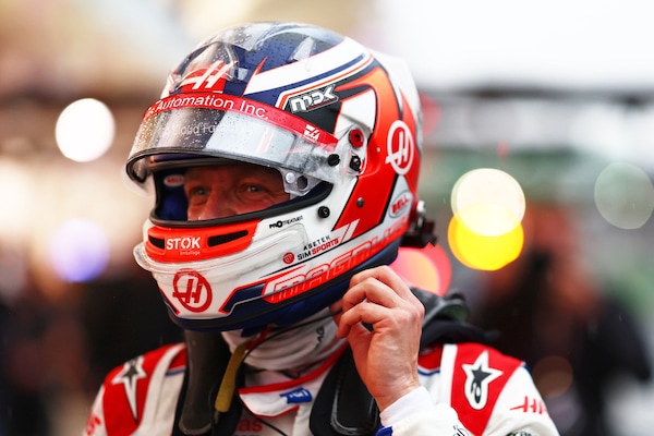 Qualifiche GP Brasile: Magnussen clamoroso poleman tra la pioggia