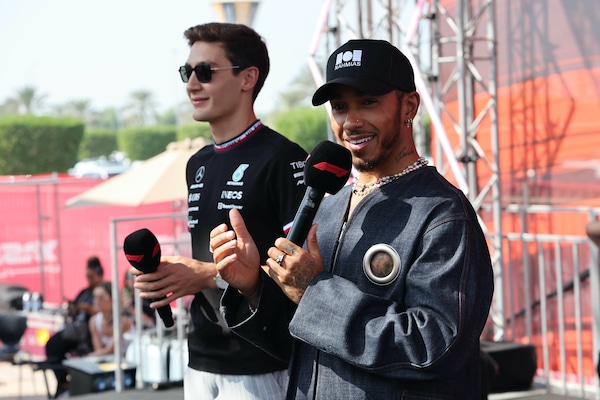 Lewis a un bivio: o risorge o smette
