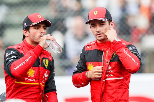 Ferrari, Sainz o Leclerc? Quel falso problema della prima guida