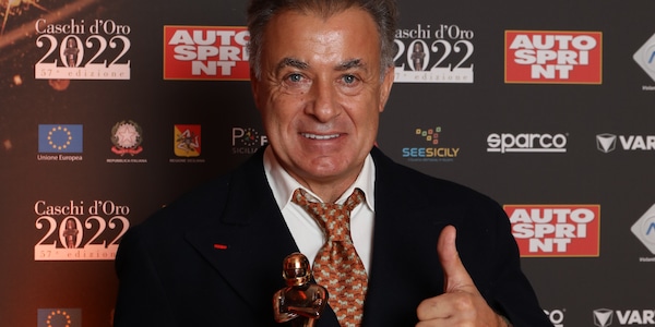 Caschi d'Oro 2022, Jean Alesi ritira il casco legend Varta VIDEO