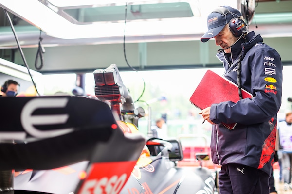 Newey ammette: "Guai Red Bull già nel 2023. Io ero preoccupato, altri no..."
