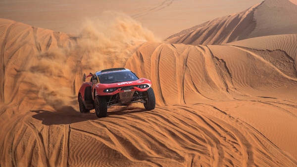 Dakar 2023: Loeb vince ed è secondo, Al Attiyah: "Battaglia al prossimo rally"