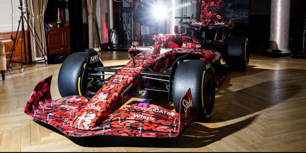 Alfa Romeo F1, una livrea speciale in attesa della C43