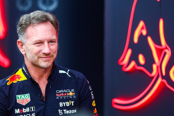 Horner: "Lusingato dalla chiamata della Ferrari, ma sarò leale alla Red Bull"