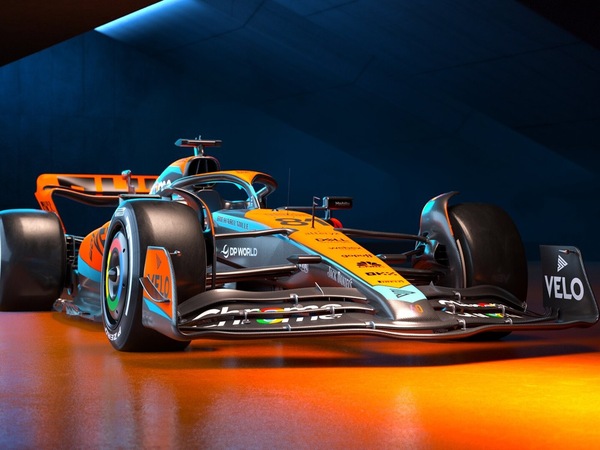 Nuova McLaren MCL60: la Papaya del 60° anniversario