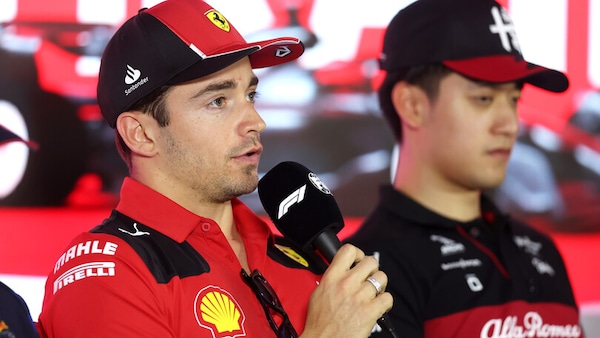 Leclerc: "La Ferrari non ha mostrato tutto, Red Bull parte davanti"