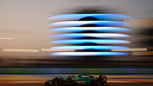 GP Bahrain, FP2: lampo Aston Martin, Alonso in testa davanti alle Red Bull e Leclerc