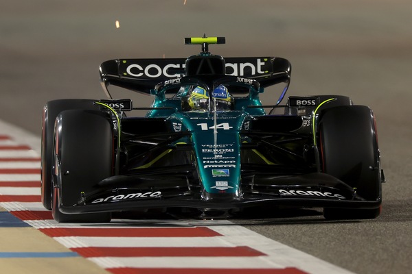 Alonso, che bomba con l'Aston Martin: "Inizio straordinario, incredibile il lavoro"