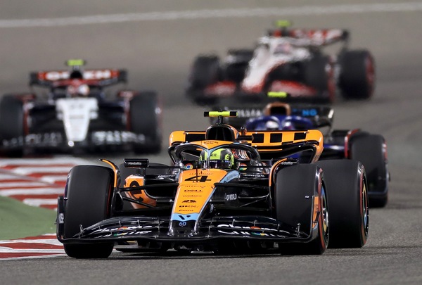 McLaren in crisi, Norris indica gli esempi Aston Martin e Ferrari