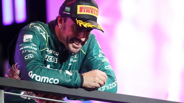 Alonso penalizzato non le manda a dire: "Brutta figura per la FIA"