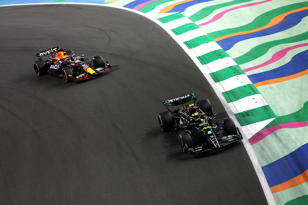 Hamilton: la superiorità Red Bull mai raggiunta da Mercedes