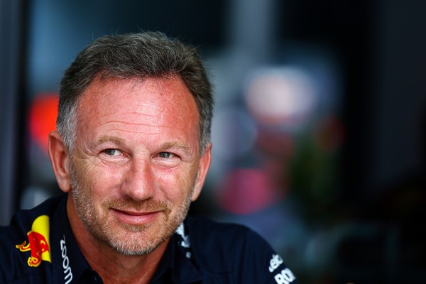 Horner: "Verstappen e Perez sono liberi di lottare ma nel rispetto del team"