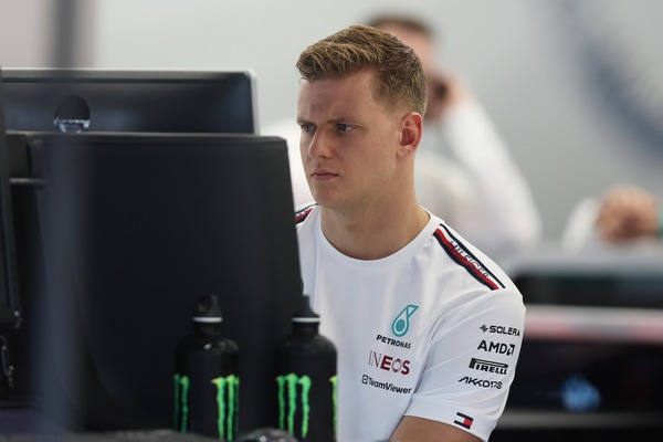 Schumacher: "Mercedes, che squadra. Voglio correre, sto crescendo"