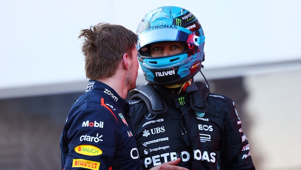 Verstappen-Russell scintille a Baku. Max: "Rischi inutili". George: "La posizione era mia"