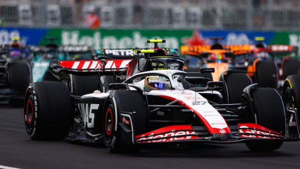 Haas soffre nel traffico, Hulkenberg: ci manca aderenza