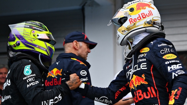 Atleti più pagati del 2023, Verstappen "battuto" da Hamilton