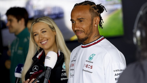 Hamilton, contratto Mercedes quasi pronto: "La Ferrari non mi ha cercato"