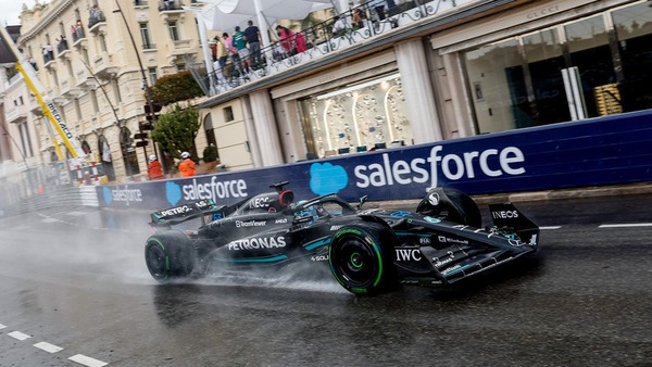 Mercedes, addio stravaganze c'è una nuova base da migliorare