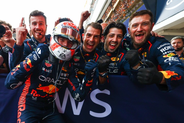 Verstappen: "Vogliamo continuare così"