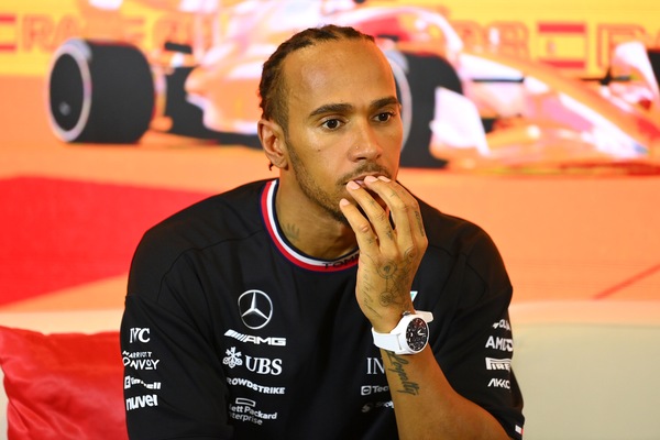 Hamilton: Verstappen straordinario, può riscrivere il record di vittorie