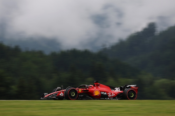 GP Austria, penalità di 3 posizioni in griglia per Leclerc
