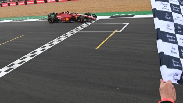 GP Gran Bretagna: gli orari del fine settimana su Sky, NOW e TV8