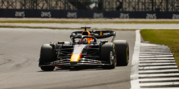 Verstappen: "Fare 11 vittorie di fila è incredibile"